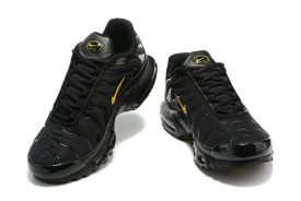 nike tuned 1 essential noir DX2652-001(5)